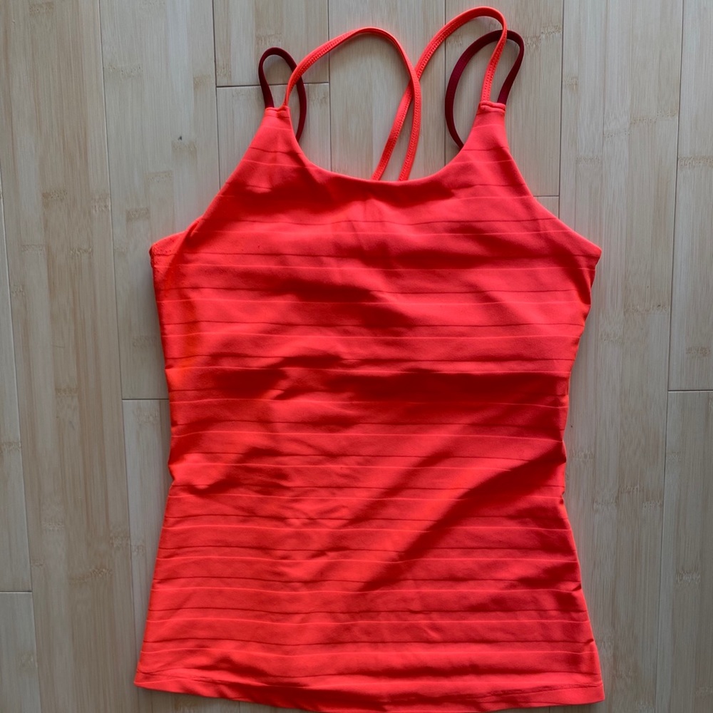 Adidas top